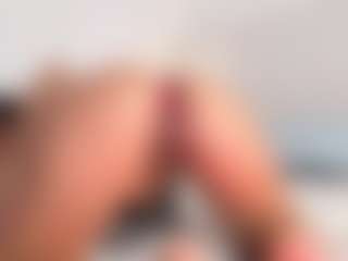 annie-santos's Live Sex Cam Show