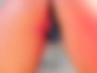 annie-santos's Live Sex Cam Show