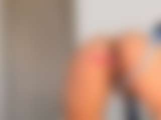 annie-santos's Live Sex Cam Show