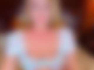Live cam show with NoraBigAss - Flashing on StripNow