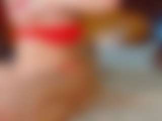 Live cam show with NoraBigAss - Bedroom on livesuperchat.net