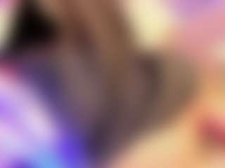 Live cam show with LeyXandrabraz - Drinking on googirlz
