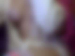 Live cam show with pamelapretty - Average on CamClone
