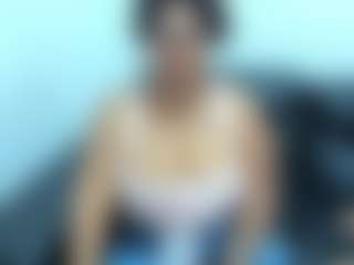 Live cam show with alysonyummyx - Glasses on nudelive.tv