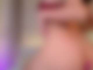 Live cam show with Saorifox - Petite Teen (18+) on TeamSkeetLive