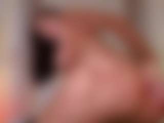 Live cam show with Saorifox - Skinny on Camming Site