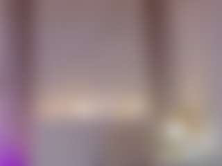 Live cam show with Saorifox - Shaved Pussy on crypto-cams