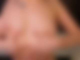 Live cam show with Zlata - Body Massage on Camsoda