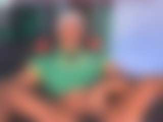 Show live cam dengan AMBER - Average di Camsoda