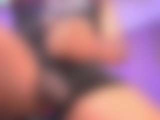AMBER's Live Sex Cam Show