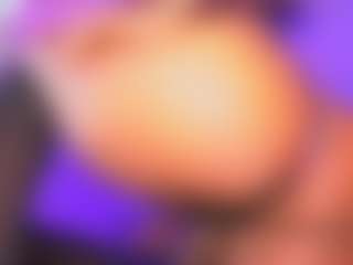 Live cam show with AMBER - Big Cock on Camsoda