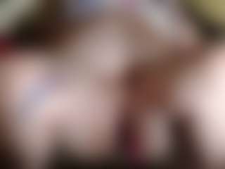 Live cam show with Keira Stone - Solo on Camming Site
