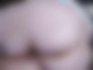 Cam Show en direct de Keira Stone