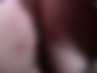 Live cam show with Keira Stone - Average on hotwifechat.live