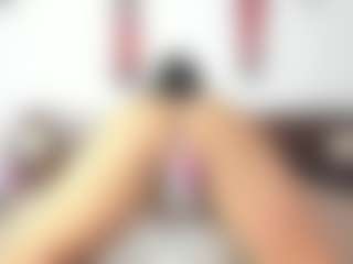 MiaMarin-hot's Live Sex Cam Show