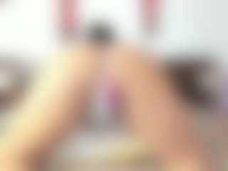 MiaMarin-hot's Live Sex Cam Show