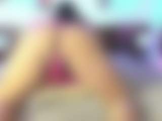 MiaMarin-hot's Live Sex Cam Show
