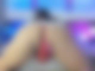 Live cam show with MiaMarin-hot - Black Hair on xheatlive.com