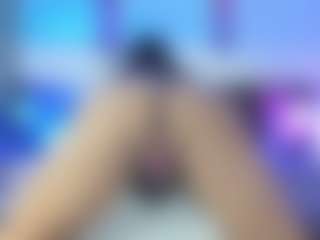 MiaMarin-hot's Live Sex Cam Show