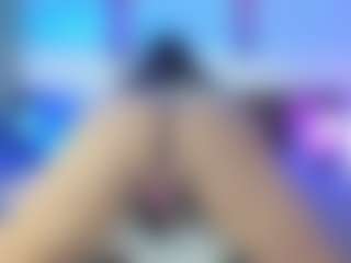 Live cam show with MiaMarin-hot - Black Hair on Camsoda