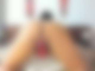 MiaMarin-hot's Live Sex Cam Show