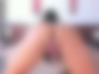 MiaMarin-hot's Live Sex Cam Show