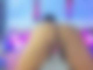 Live-camshow met MiaMarin-hot - Small Tits op Camsoda