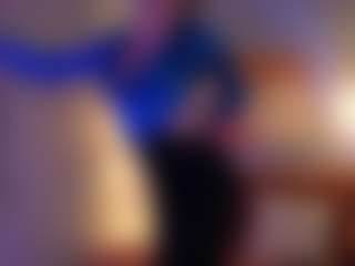 Live cam show with LorenDaze - Small Tits Mature on Milfs Live
