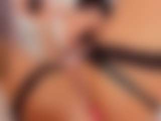 VanessaFox__ MILF webcam performer live streaming