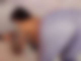Live cam show with VanessaFox__ - Shaved on infinitiblacc.com