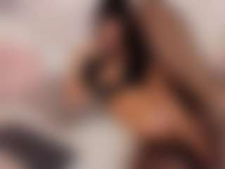 Live cam show with VanessaFox__ - Bikini on Camsoda