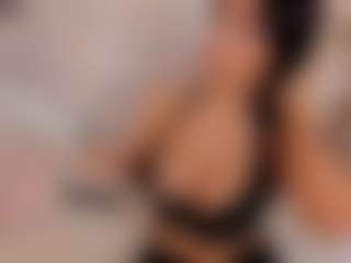 Live cam show with VanessaFox__ - Green Eyes on live18s.com