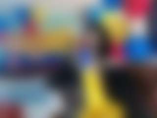 Live cam show with Isabel Sofia - Middle Aged on Soda Cam