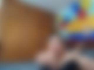 Live cam show with Isabel Sofia - Granny Dildo on Camsoda.co