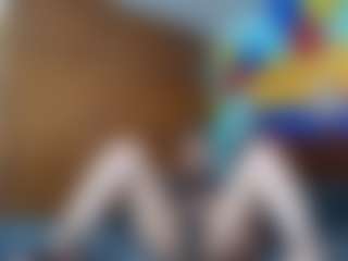 Live cam show with Isabel Sofia - Granny Dildo on xfollow cams