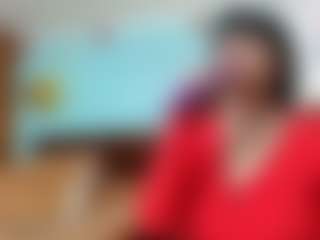 Live cam show with Isabel Sofia - Trimmed Granny on livesuperchat.net