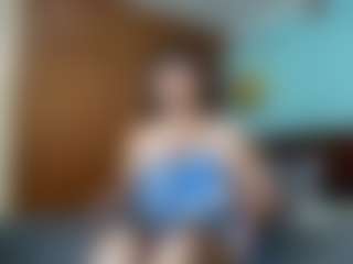 Live cam show with Isabel Sofia - Mature Middle Aged on Camsoda