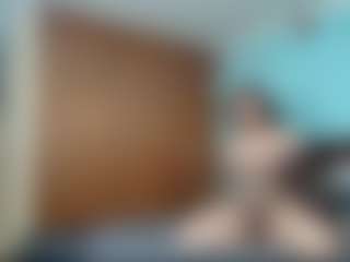 Live cam show with Isabel Sofia - Granny Dildo on Camsoda