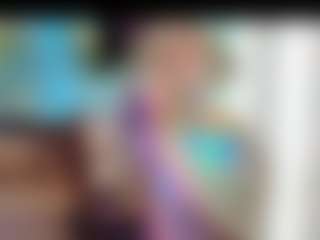 Live cam show with Isabel Sofia - Granny on CamSodaAdn