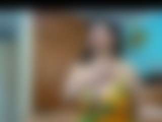 Live cam show with Isabel Sofia - Middle Aged on CamSodaAdn