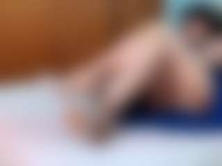 Live cam show with Isabel Sofia - Mature on Gym Cam Girls