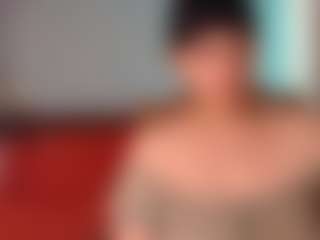Live cam show with Isabel Sofia - Spy Granny on Dolls Live