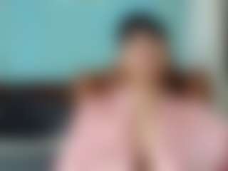 Live cam show with Isabel Sofia - Flashing on Camsoda