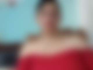 Spettacolo in cam dal vivo con Isabel Sofia - Mature Middle Aged su Camsoda