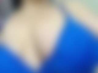 Live cam show with Isabel Sofia - Middle Aged on https://playwithruby.com
