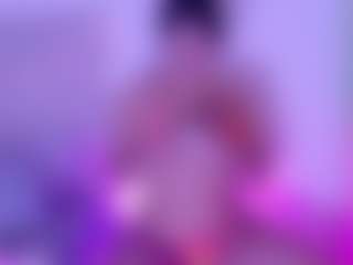 KLOE's Live Sex Cam Show