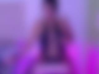 KLOE's Live Sex Cam Show