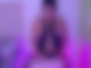 KLOE's Live Sex Cam Show