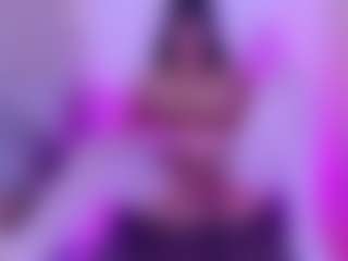KLOE's Live Sex Cam Show