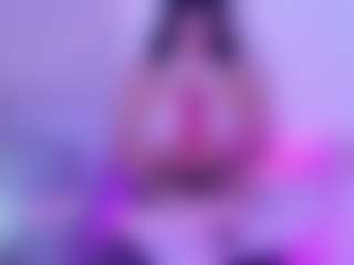 KLOE's Live Sex Cam Show
